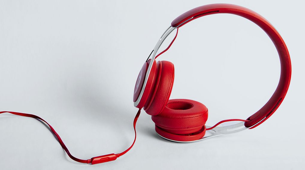 Read more about the article DIY Headphone Stand Under 10$ – Guides and Tutorials